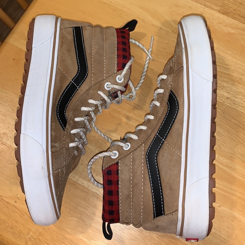 Plaid brown/black Sk8-Hi Vans sneakers. Men’s 7.  Women’s 8.5. - Picture 5 of 10